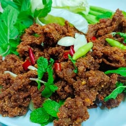 ลาบหมูทอด