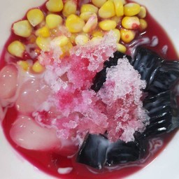 ข้าวโพด เฉาก๊วย ลูกชิด น้ำแดง