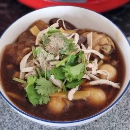 อาหารเจ ราดหน้า/กระเพาะปลา (สูตรอาม่า) by ป้าลี่ 0819055391