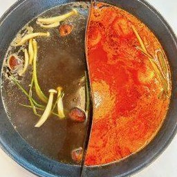 Guru Mala Hotpot ปุด ปุด咕噜火锅 ลาซาลซอย12