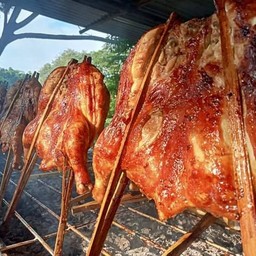 ไก่ย่างวิเชียรบุรี 2 ตัว