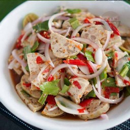 ยำหมูยอ