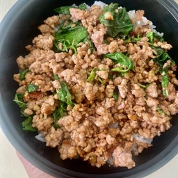 กะเพราหมูสับบ ธรรมดาแต่แสนพิเศษ