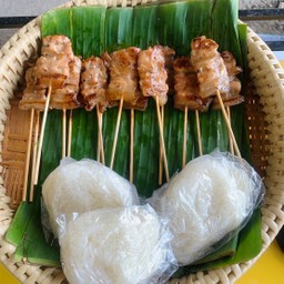 Size L (หมูปิ้ง 15 ไม้ ข้าวเหนียว 3)