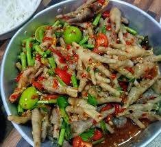 ตำตีนไก่เปื่อยๆจ้า....เน้นตีนไม่เน้นเส้นคร่า