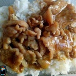 หมูชิ้นหวานราดข้าว