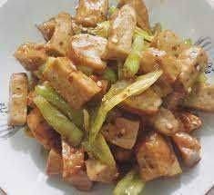 ผัดพริกหยวก หมูยอ