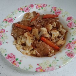 ดอกกะหล่ำผัดน้ำมันหอย