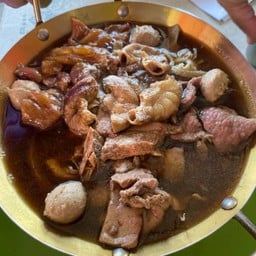 ชุดใหญ่หม้อไฟสำหรับ4 คนทาน