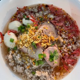 เส้นเล้กต้มยำ(น้ำ)