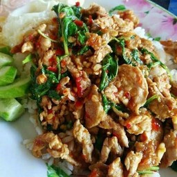 กระเพราหมูสับ+หมูชิ้นราดข้าว