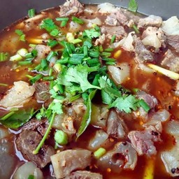 ต้มแซ่บเครื่องในวัว