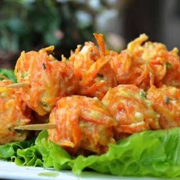 แครอททอด 1 ชิ้นกับน้ำจิ้มแสนอร่อย