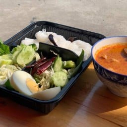 ก๋วยเตี๋ยวเรือ ต้นสน ซอย 5 ต้นสน