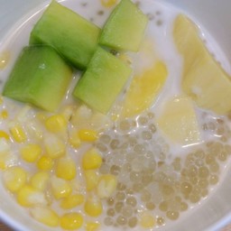 แตงไทย ข้าวโพด  ขนุน สาคู น้ำกะทิสด