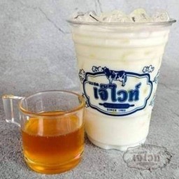 นมสดน้ำผึ้งป่าเย็น