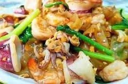 ผัดซีอิ๋ว ปลาหมึก