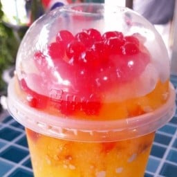 จ้ะจ๋ากาแฟนมสด,อาหารจานด่วน
