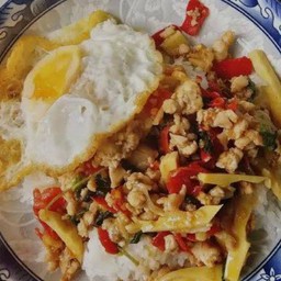 ข้าวหมูสับหน่อไม้ดอง