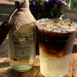 Flower coconut coffee (กาแฟช่อมะพร้าว)