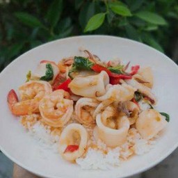 ข้าวกะเพราทะเล