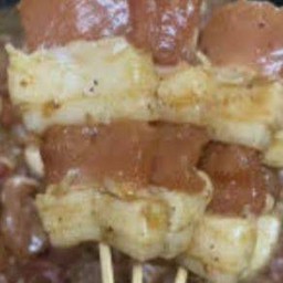 หมูปิ้งดิบลูกค้าเอาไปย่างเอง 10 ไม้