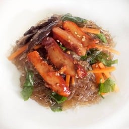 วุ้นเส้นอบเห็ดหอมทรงเครื่อง