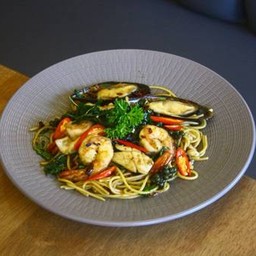 Spicy Seafood Spaghetti