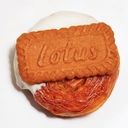 Aquin (Sweet) - White Choc cookie