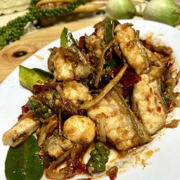 ผัดเผ็ด ปลากดคัง