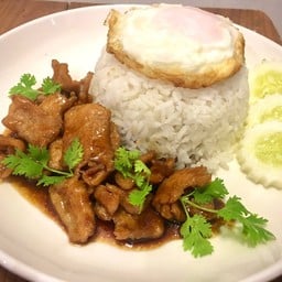 ทรงโจร โภชนา