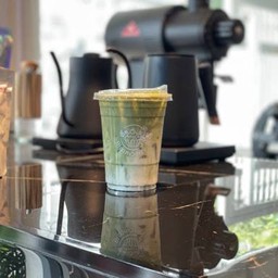 Iced Matcha latte
