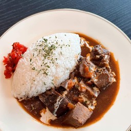 แกงกระหรี่ลิ้นวัว (ตุ๋นไวน์แดง)