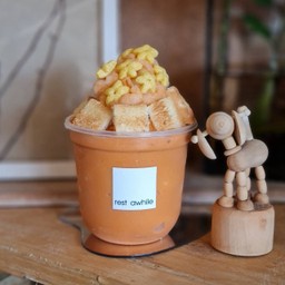 ปังเย็นชาไทย (ฟรี!! ท็อปปิ้ง)