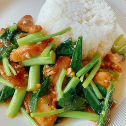 ข้าวคะน้ากากหมูเจียวว งื้ออออ