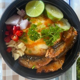 ข้าวไข่ข้น - ปลากระป๋อง