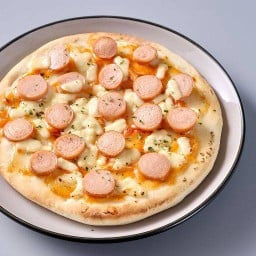 Pizza ไส้กรอกชีส แป้งหนา