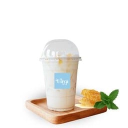 นมน้ำผึ้ง (Honey Milk)