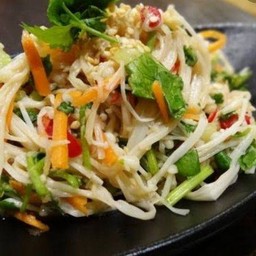 ยำเห็ดเข็มทอง