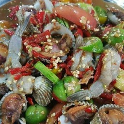 ตำเกาเหลาทะเล (กุ้งหมึกหอยแครง)
