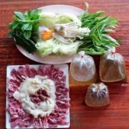 ชุดหมูเล็ก (หมู สามชั้น ตับ ไส้)