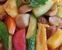 ผัดเปรี้ยวหวานเต้าหู้กรอบ (มังสวิรัติ)