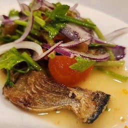 ยำปลาสลิด+ไข่แดง