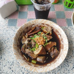 เจ๊ม่วย ก๋วยเตี๋ยวเป็ดสุดซอย