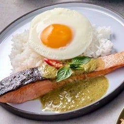 ข้าวแซลมอนเขียวหวาน ไข่ดาว
