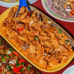 ไก่กากๆ (ไก่ฉีกคั่วซีอิ๊วน้ำมันงากากหมูคั่วพริกเกลือ)