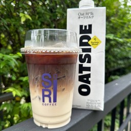 ลาเต้ นมข้าวโอ๊ต