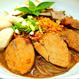 ก๋วยเตี๋ยวเรือ ^เนื้อหมูตุ๋น^ น้ำ