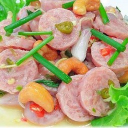 ยำแหนมสด