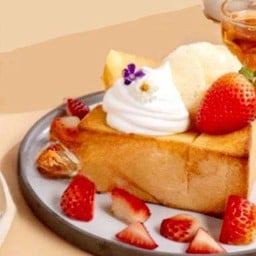 โทสต์ สตอเบอรี่